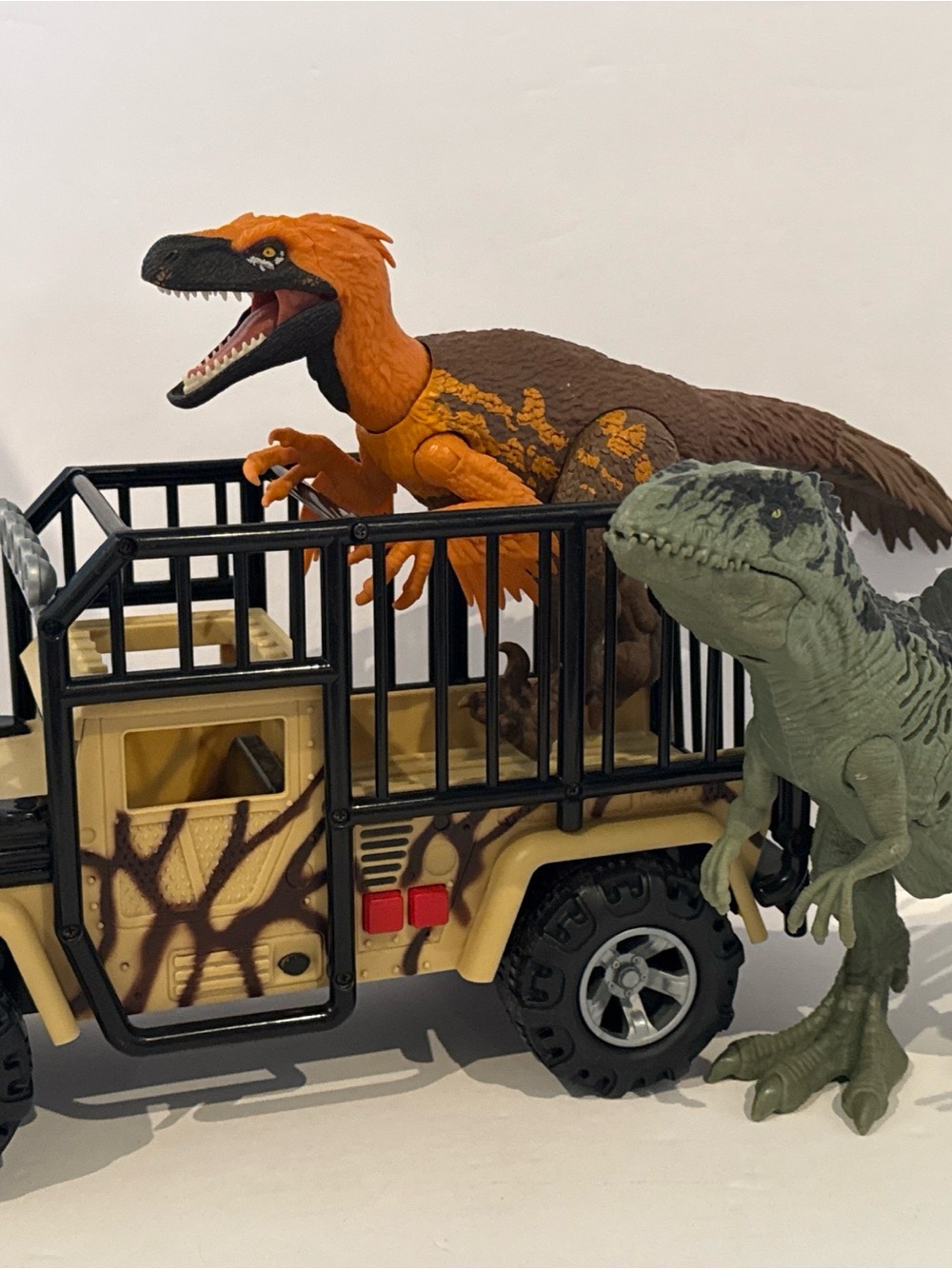 Jurassic World orangeFeathered Dinosaur trex Action Figure with jeep truck Toys